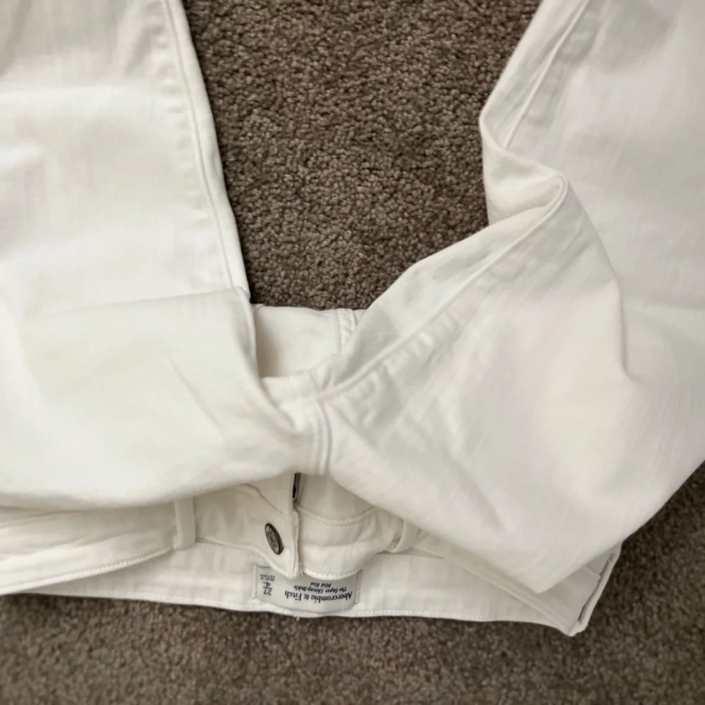 Abercrombie & Fitch mid- rise super skinny 4/27 - Picture 10 of 11